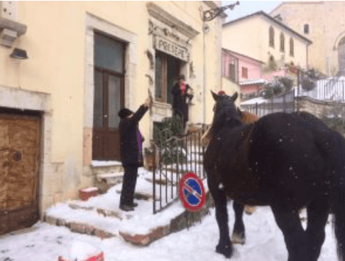 Norcia: Festeggiato Sant’Antonio Abate, animali benedetti sotto la neve