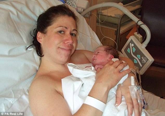 Una mamma che ha subito numerosi aborti spontanei rimane miracolosamente incinta ma riceve una brutta notizia.